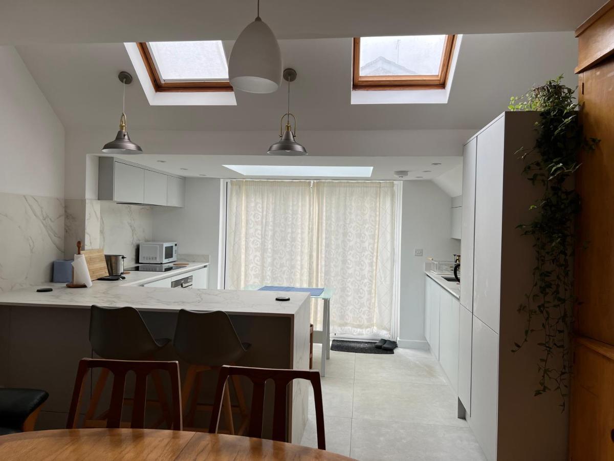 300M To Fitzwilliam Museum 3 En-Suites Double Bedroom Victoria House Cambridge  Exterior photo