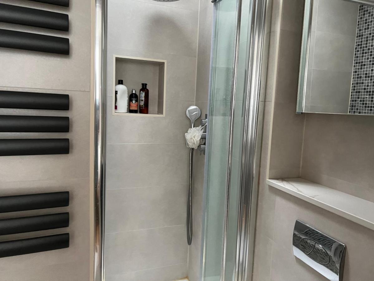 300M To Fitzwilliam Museum 3 En-Suites Double Bedroom Victoria House Cambridge  Exterior photo